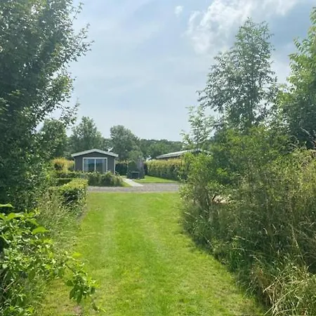 4 Persoons Met Airco Op Familiecamping De Weeltenkamp Chalet