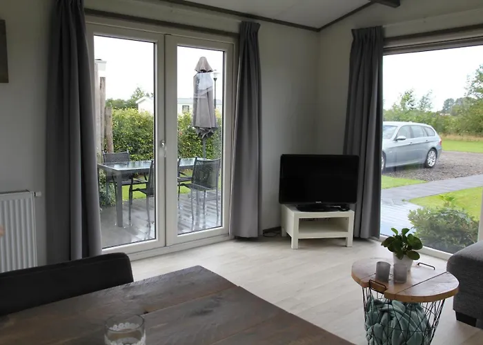 4 Persoons Met Airco Op Familiecamping De Weeltenkamp *