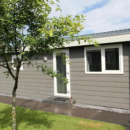 4 Persoons Met Airco Op Familiecamping De Weeltenkamp